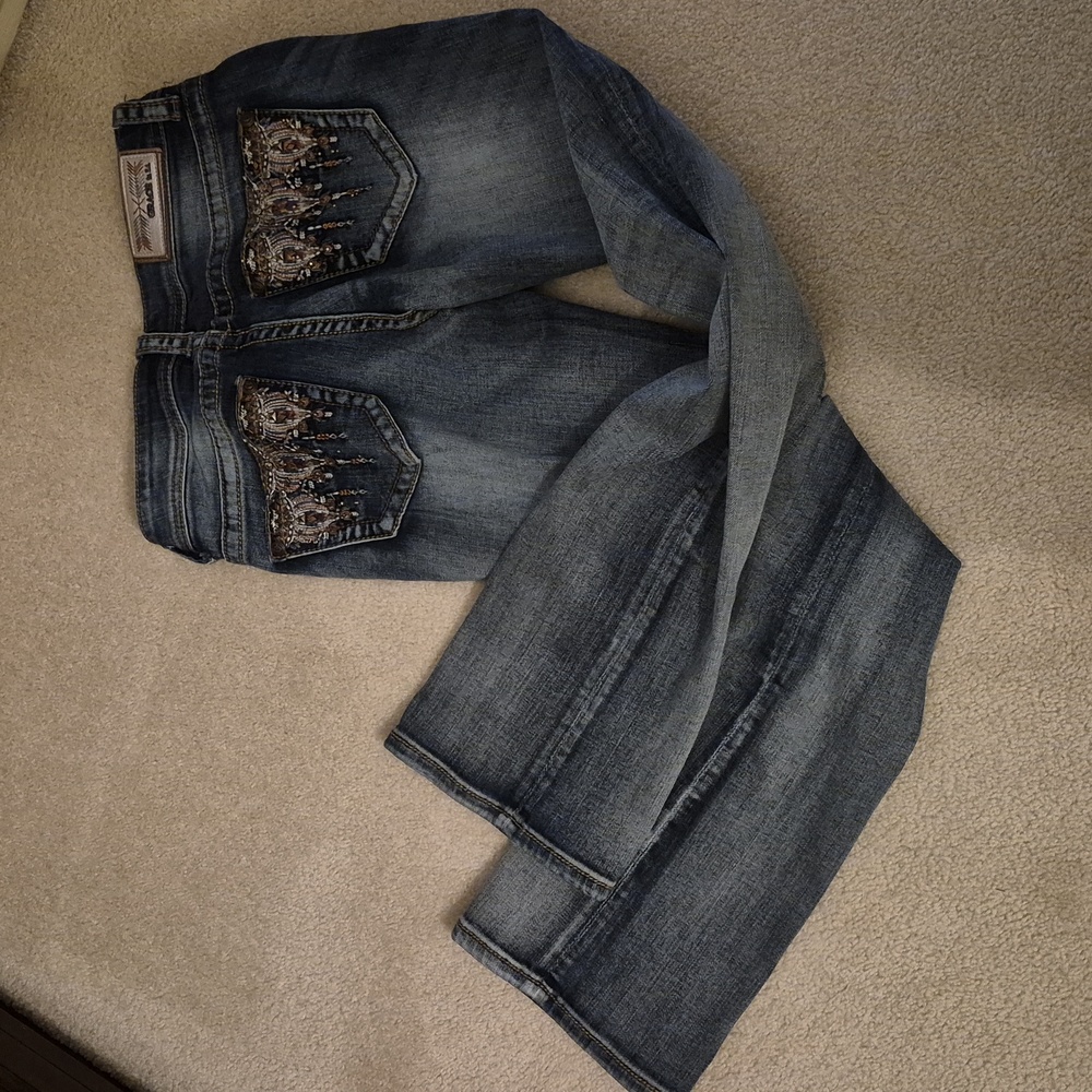 Grace Blue Jeans with Intricate Embellishments - Picture 10 of 11